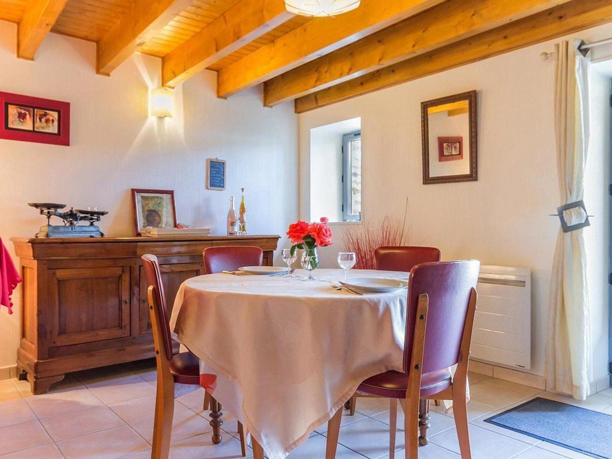 Gîte Monnières, 2 pièces, 2 personnes - FR-1-306-818 Monnieres  Extérieur photo